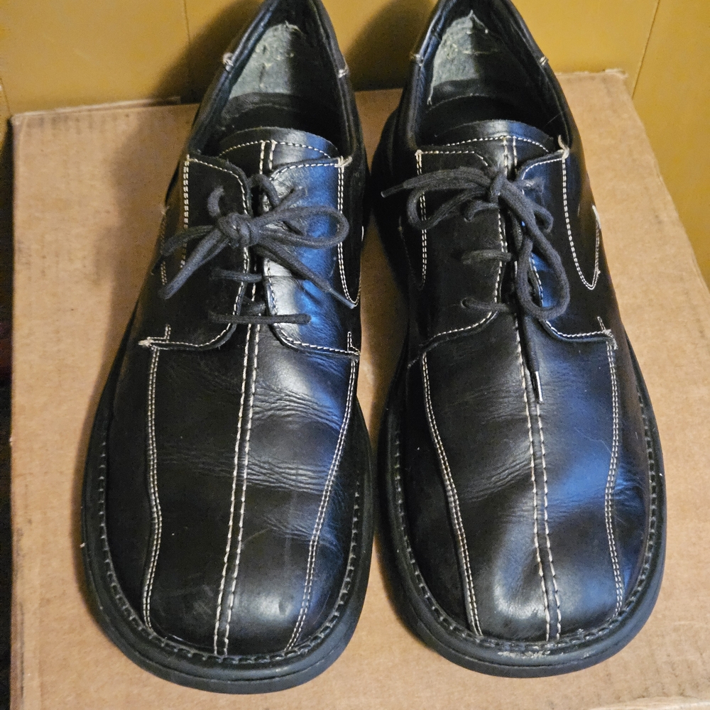 Kenneth Cole Black Leather Oxfords